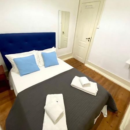 Relax Chiado 3 - Cute Little Double Room With Shared Bathroom Lisboa Exteriör bild