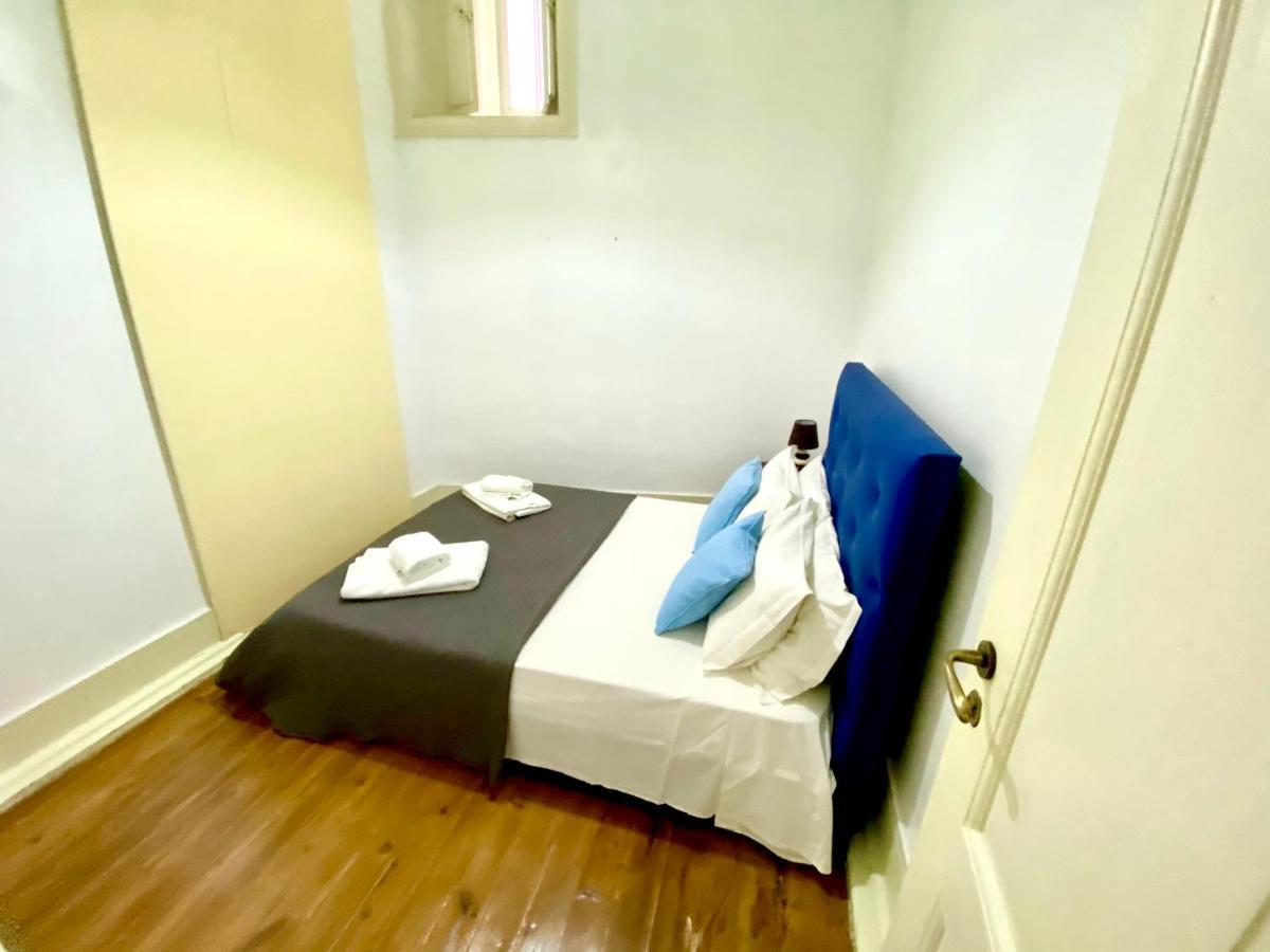 Relax Chiado 3 - Cute Little Double Room With Shared Bathroom Lisboa Exteriör bild