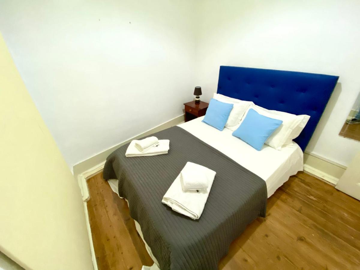 Relax Chiado 3 - Cute Little Double Room With Shared Bathroom Lisboa Exteriör bild