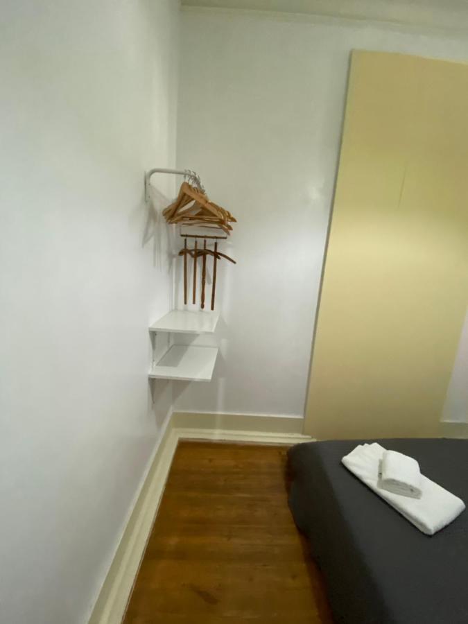 Relax Chiado 3 - Cute Little Double Room With Shared Bathroom Lisboa Exteriör bild